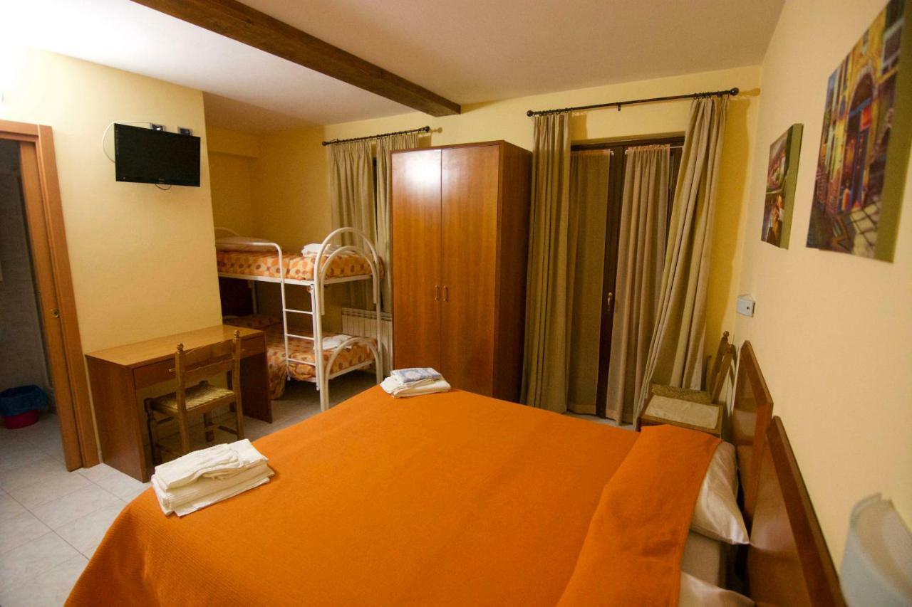 Cantarana Otel Sesta Godano Dış mekan fotoğraf